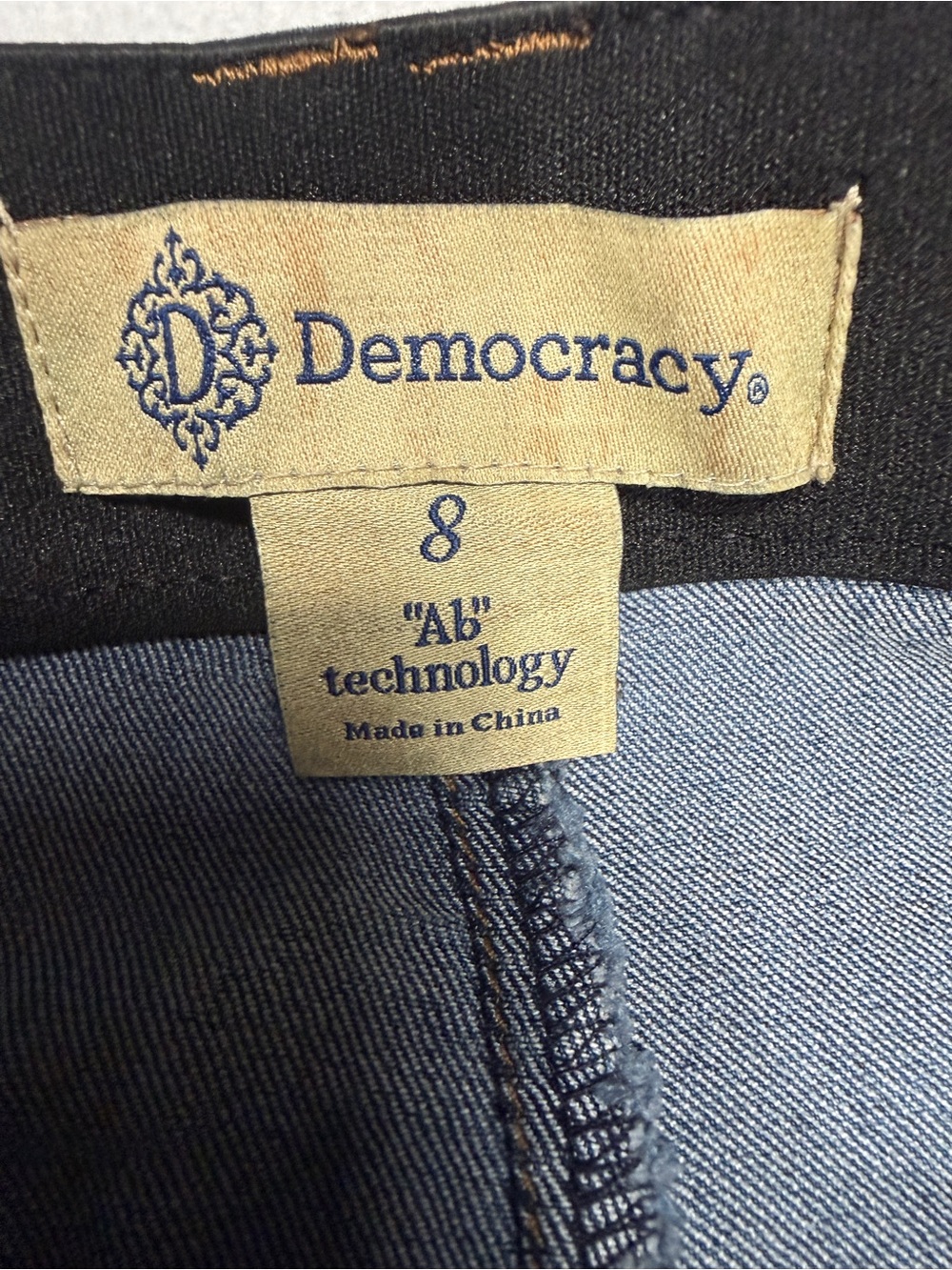 Democracy "Ab Technology" Wide-Leg Cargo Jeans Size 8 #2639 - Picture 8 of 9